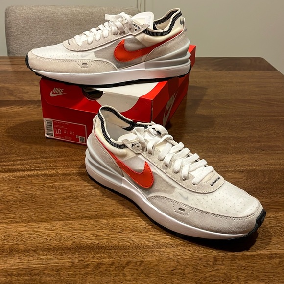 Nike Waffle One White/Picante Red Size 10 NWT In Box - Picture 1 of 7